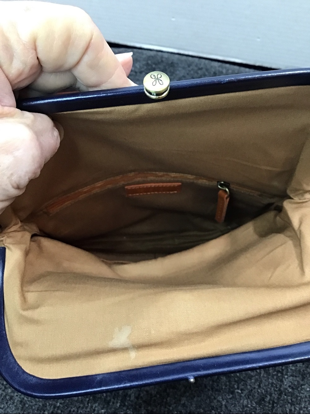 Hobo Int Classic Navy Leather fold over Wristlet Clutch - Picture 7 of 11